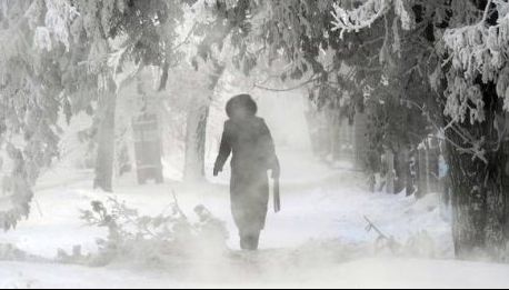 Anunţ de la ANM: ninsoare abundentă de luni seară, în Capitală. Ger extrem următoarele zile