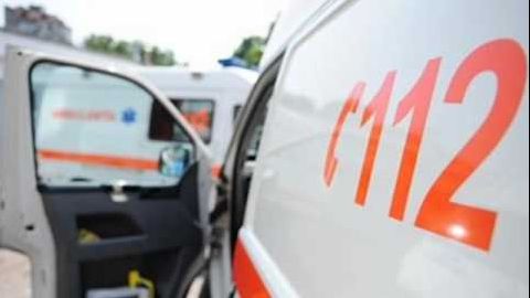 Bătrân găsit înghețat pe marginea drumului, după o noapte de căutări