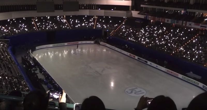 Emoţionant - în punctul culminant al competiţiei, s-a întrerupt lumina. Ce a urmat e extraordinar!