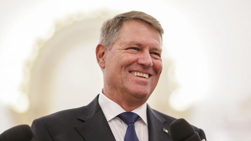 Klaus Iohannis se relaxează la munte, la schi. Cum a fost surprins de un turist şeful statului