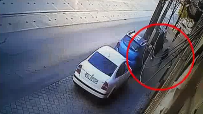 Poliţiştii care "l-au scăpat" pe colegul pedofil, acuzaţí din nou că nu-şi fac treaba (VIDEO) 