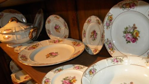 Mai ai obiecte din acest porţelan în casă? I se spune "aurul alb". Iată cât valorează acum 