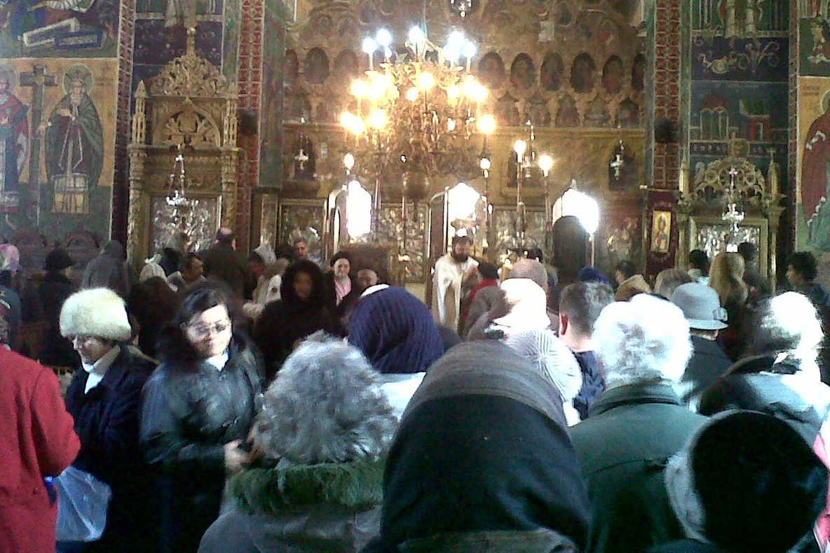 Predică neconvențională a unui preot din România. Ce le-a citit enoriașilor