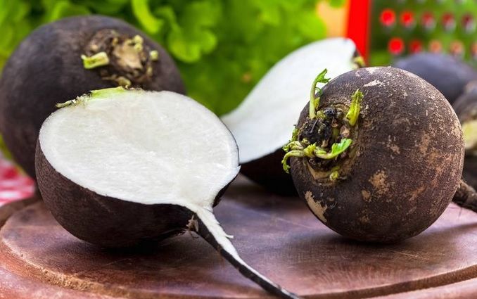 Dieta cu ridiche neagră: slăbeşti 4 kg în 5 zile