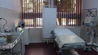 Dublă tragedie. Înainte să moară, i-a căzut un aparat medical în cap. La priveghi, încă un deces