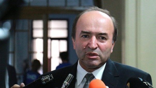 "Mingea e la dumneavoastră în teren, domnule Tudorel Toader. Ați pierdut șansa de a fi un erou"