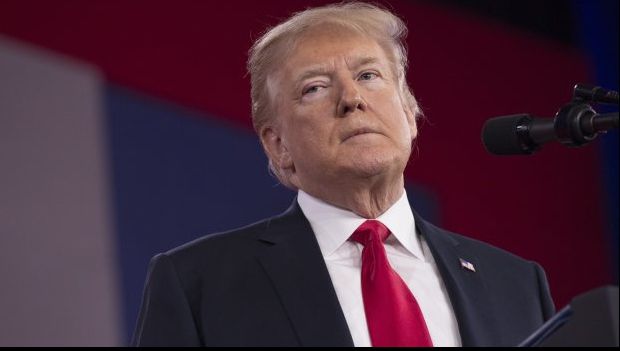 Trump, despre atacul armat din Florida: "Aş fi intrat în şcoală, chiar şi fără armă"