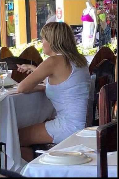 Prima poză cu Elena Udrea gravidă