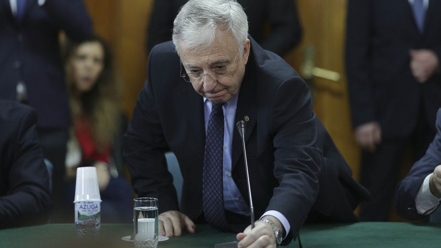 Isărescu, noi avertismente despre mersul economiei. Ce se va întâmpla cu leul în perioada următoare
