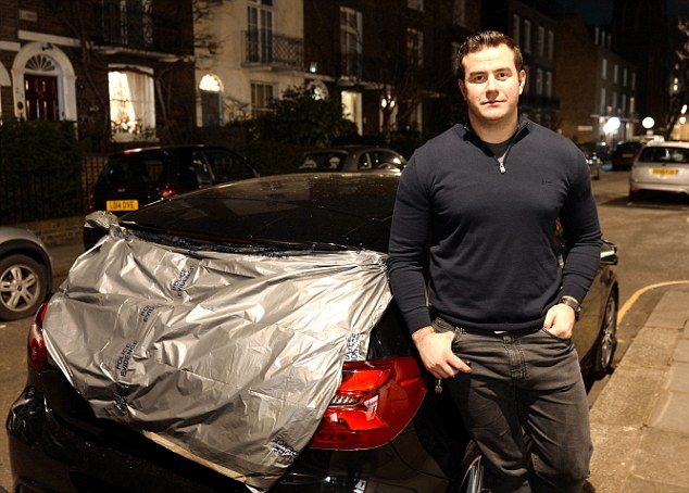 Doi hoți au încercat să fure mașina cui nu trebuie. Au încasat-o rău VIDEO