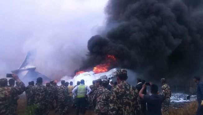 ”S-a auzit o bubuitură!”. Momentul prăbușirii avionului din Nepal, relatat de un supraviețuitor