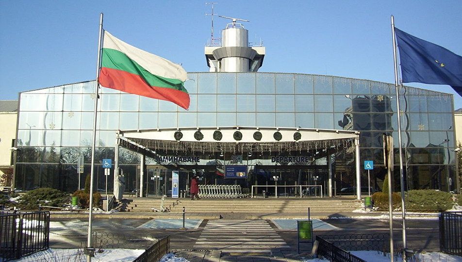 Scandal la Sofia, după o gafă uriaşă pe aeroport, zeci de pasageri au trecut neverificaţi