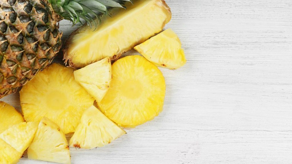 Cum recunoşti un ananas copt. Detaliile fac diferența