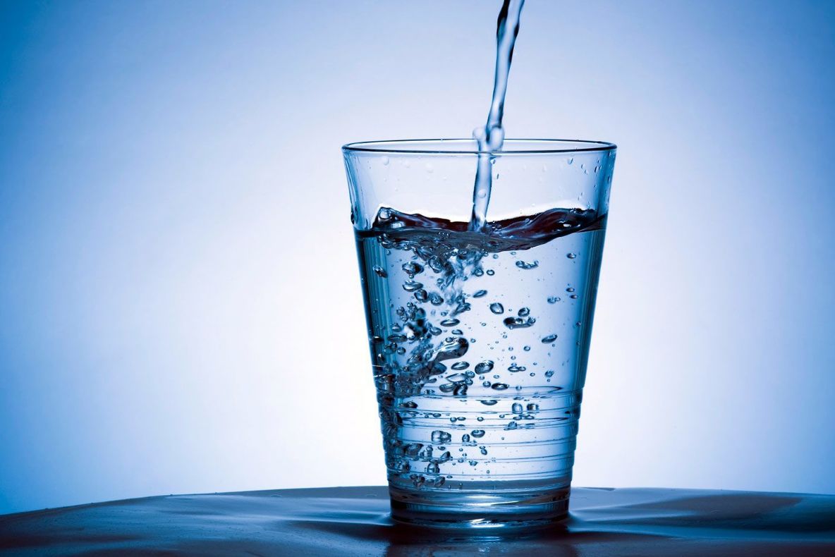 Cele mai bune metode prin care poți purifica apa acasă la tine