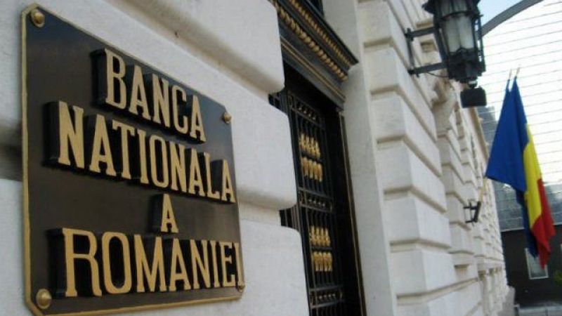 Oamenii de afaceri şi mediul academic economic desfiinţează ideea plafonării dobânzilor la credite