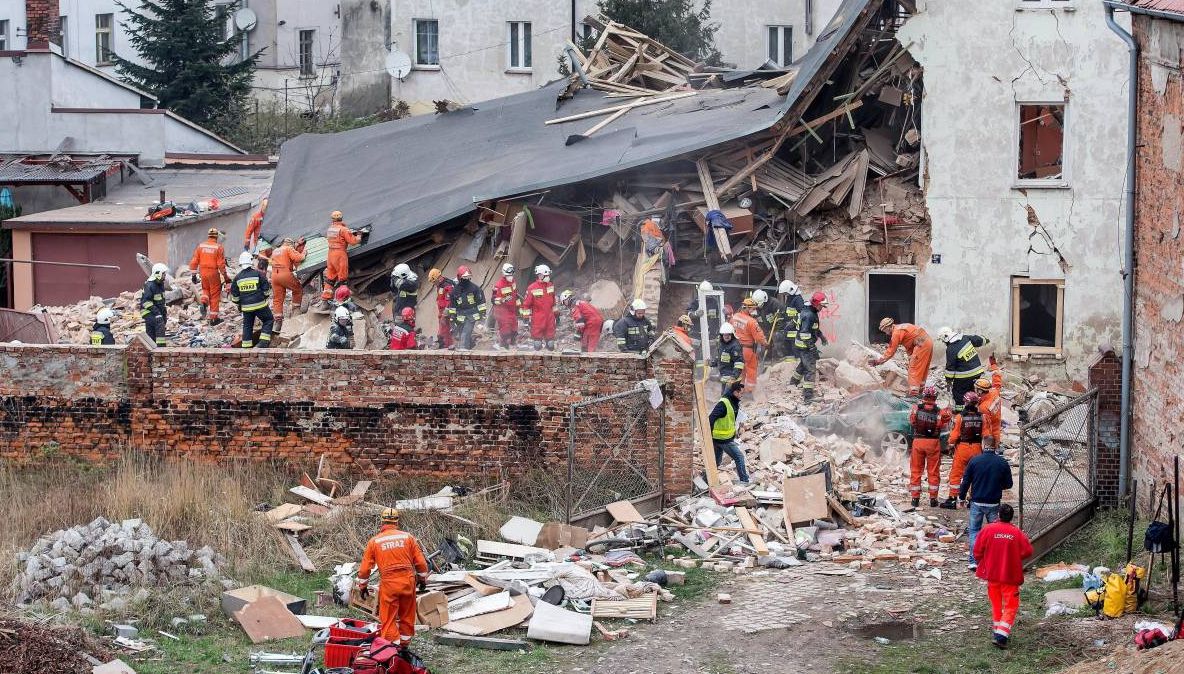 Polonia. 4 morţi, 21 de răniţi, după ce s-a prăbuşit o clădire 
