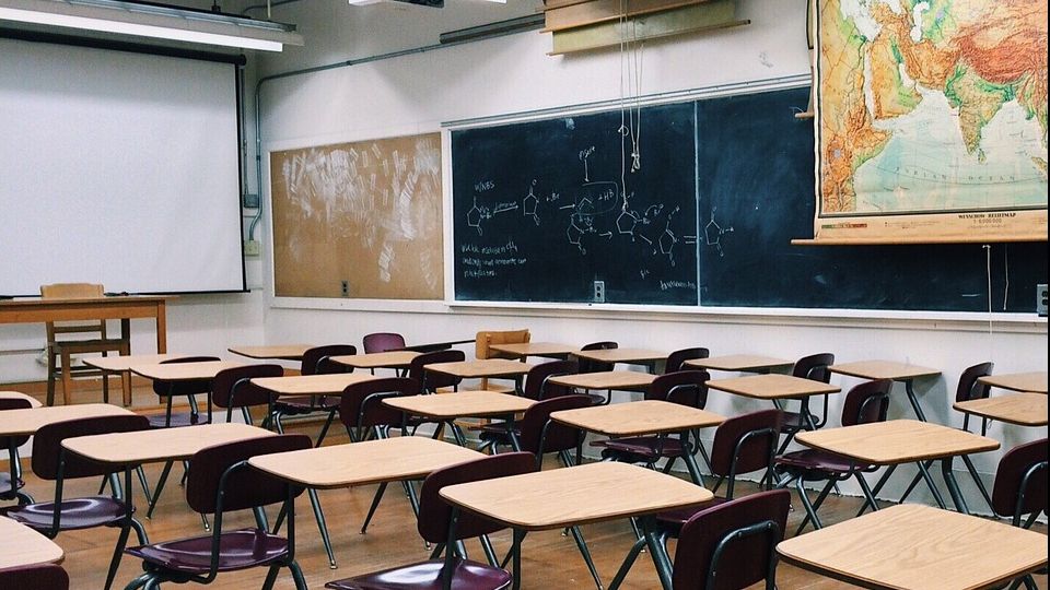 Banca Mondială: un adolescent din trei, sub nivelul de bază al cunoştinţelor