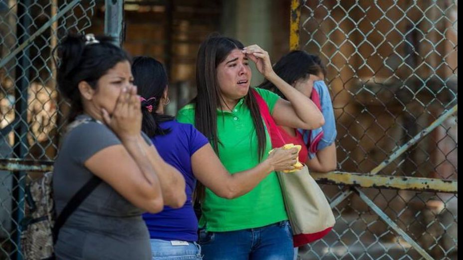 Tragedie uriașă în Venezuela. 68 de morți, într-un incendiu izbucnit într-o secție de poliție