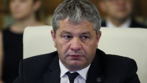 Deputat PNL, resuscitat în avion de un fost ministru al Sănătății social-democrat. Clipe tensionate la bordul unui zbor Oradea-București