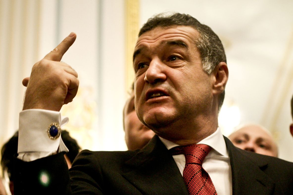 CFR Cluj - FCSB // Gigi Becali a râs de un jucător important de la propria echipă