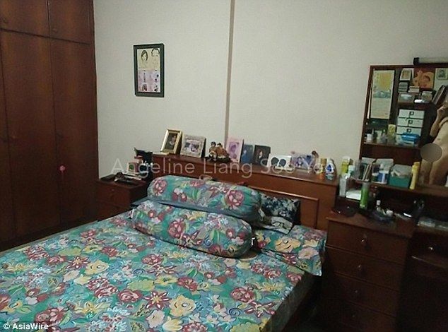 Pare o fotografie banală cu un dormitor. Cei care se uită cu atenţie mor de râs când văd detaliul