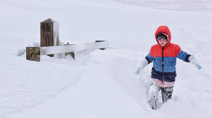 Zăpadă de aproape 3 metri în România