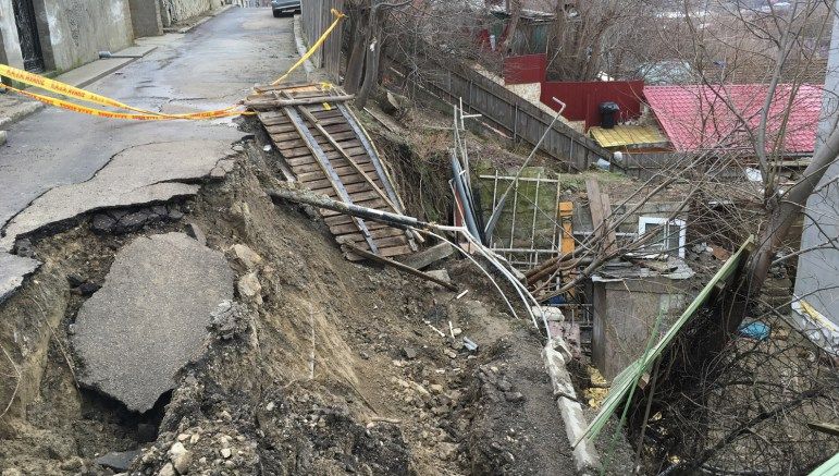 Fenomen șocant la Cernavodă. Ce s-a întâmplat în oraș după topirea zăpezii