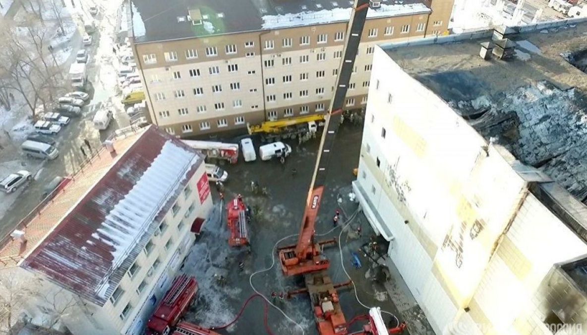 Un telefon straniu la morgile din Kemerovo după incendiul apocaliptic: ”Sosesc sute de morți”