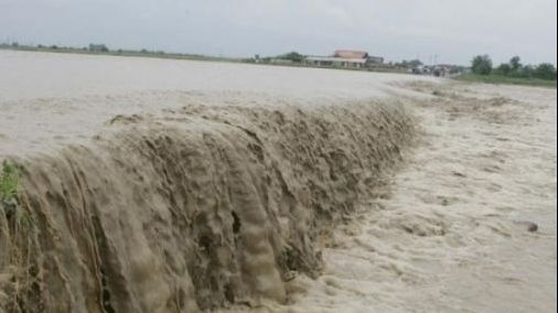 Inundaţii în zeci de localităţi din Sudul ţării. Centura Capitalei, sub ape