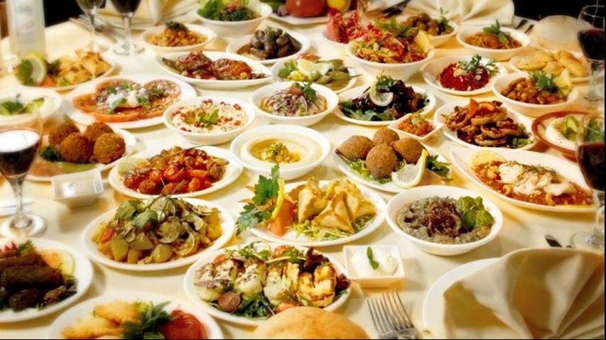 Un senzor care poate fi aplicat pe dinte detectează tot ceea ce mănânci