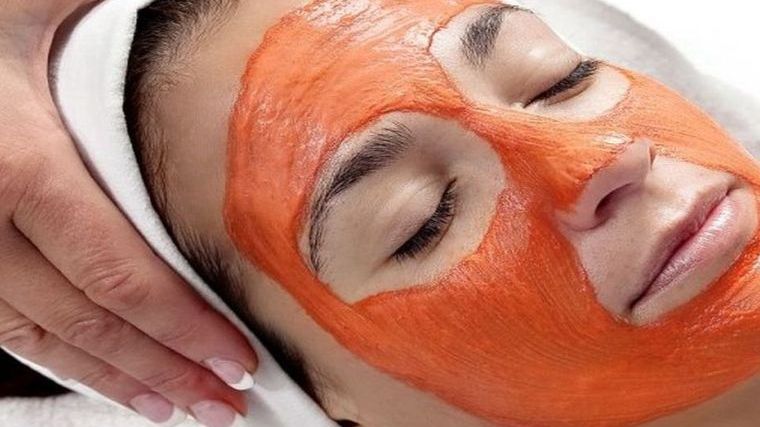 Masca naturală anti-îmbătrânire, la fel de eficientă ca botoxul. Iată reţeta