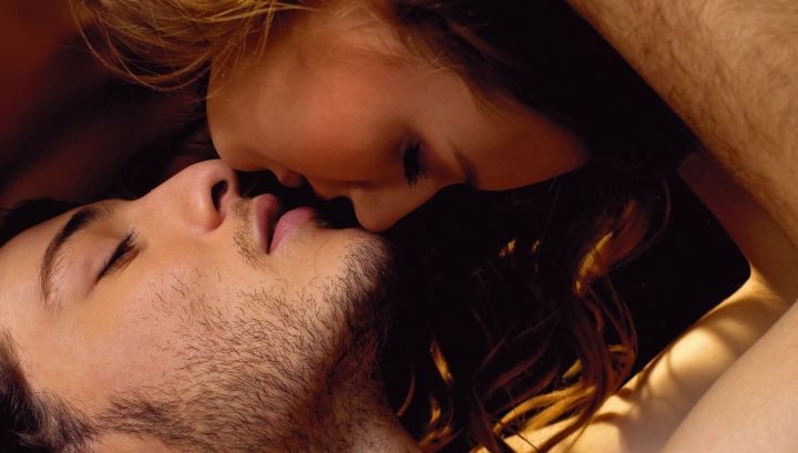 Horoscop: Zodia care sărută cel mai bine