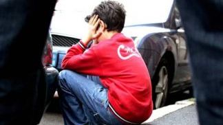 Pedofil, reținut la Baia Mare! Bărbatul a fost prins la furat într-un supermarket din oraș, alături de 3 minori:  mai multe fotografii cu băieți minori în telefonul său