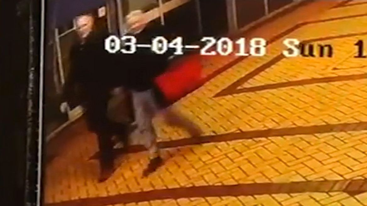 Ultimele imagini cu fostul spion rus, înainte să fie otrăvit. Detaliile sunt tulburătoare