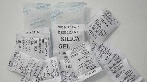 Arunci aceste pliculeţe? Când vei vedea la ce sunt bune, nu o vei mai face!