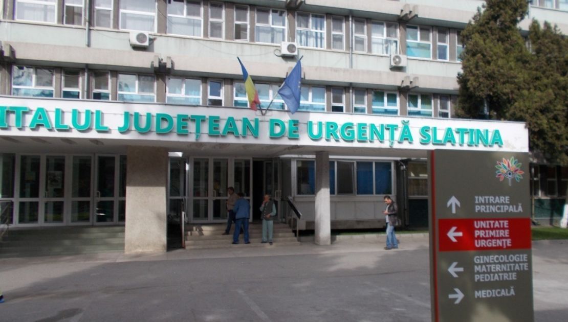 Crima urmată de sinucidere. Infirmierul a lăsat bilet de adio. Bănuia că îl înşela cu un ofiţer DNA