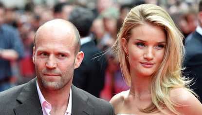 Jason Statham, o soţie din cale-afară de frumoasă. Şi-a dezvăluit ritualul de frumusețe în 14 pași