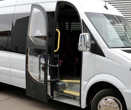 Tu ştiai secretul treptelor de la microbuz?! Te poate salva de accidentări 