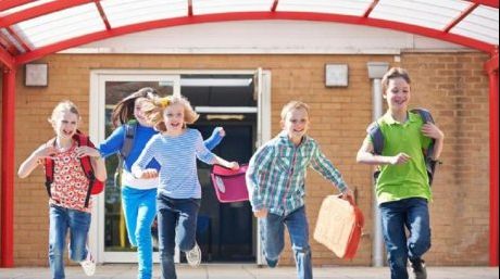 Vacanţa de Paşte 2018. Când se întorc elevii la şcoală după Paşte