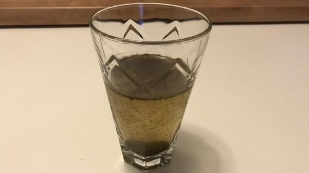 Obişnuia să pună puţin piper în apa de băut. Motivul este uimitor. O să încerci şi tu!