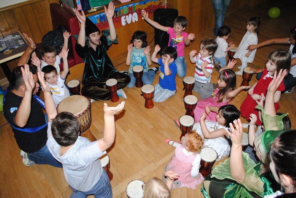 Activități Școala Altfel inedite: Ce ateliere științifice și de creație pot face copiii. BluParty