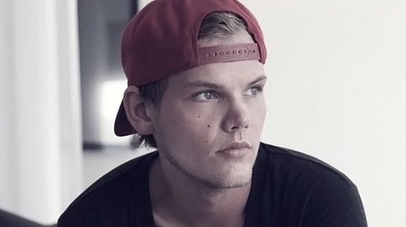 AVICII, ultima poză cu el în viaţă, cu o zi înainte de moarte. Asta poate dezlega misterul decesului