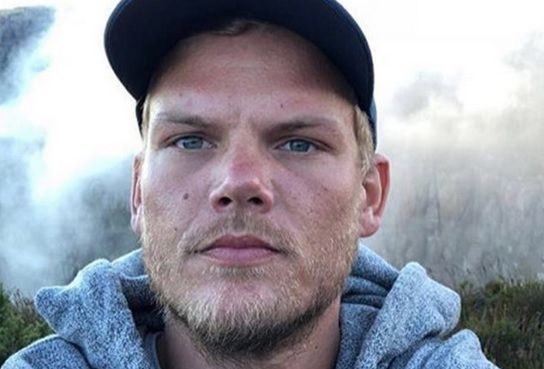 DJ Avicii. Mesajele ascunse din cântecele lui Avicii. Fanii, îngroziţi ce au descoperit abia acum!