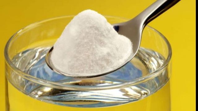 Ce nu trebuie să cureţi cu bicarbonat de sodiu?