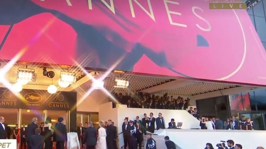 Filmul "Albastru şi roşu, în proporţii egale", în competiţia de la Cannes 