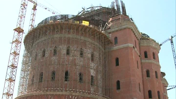 E nevoie de bani pentru Catedrala Mântuirii Neamului! Patriarhia aşteaptă noi donaţii