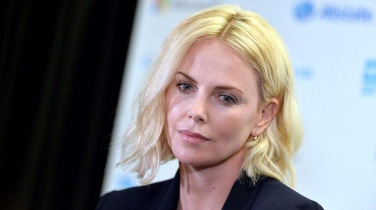 Cum arată Charlize Theron după ce s-a îngrăşat 22 de kilograme. Vedeta sexy e doar o amintire