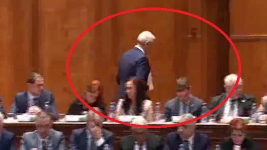 Liviu Dragnea nu suportă criticile nici în Parlament. Scene incredibile