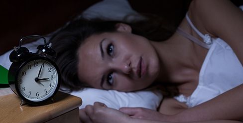 8 alimente care îţi strică somnul