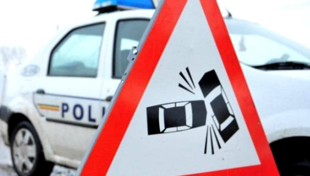 Trafic îngreunat pe DN1, după un accident în Săftica, soldat cu doi răniţi